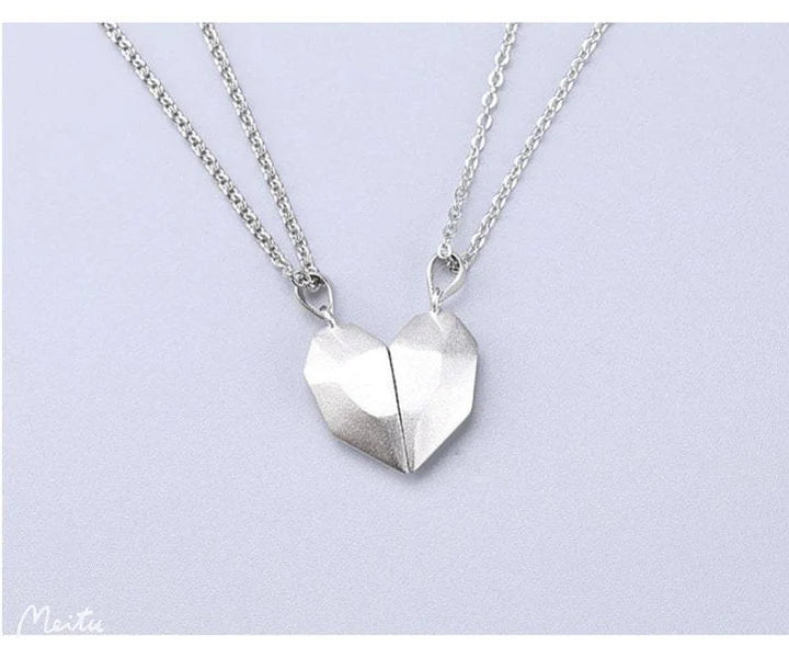 Valentine's Day Gift! Magnetic Matching Necklace for Couples - 2 Pieces